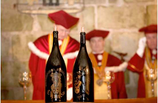 Stay in Chinon - Wine and History